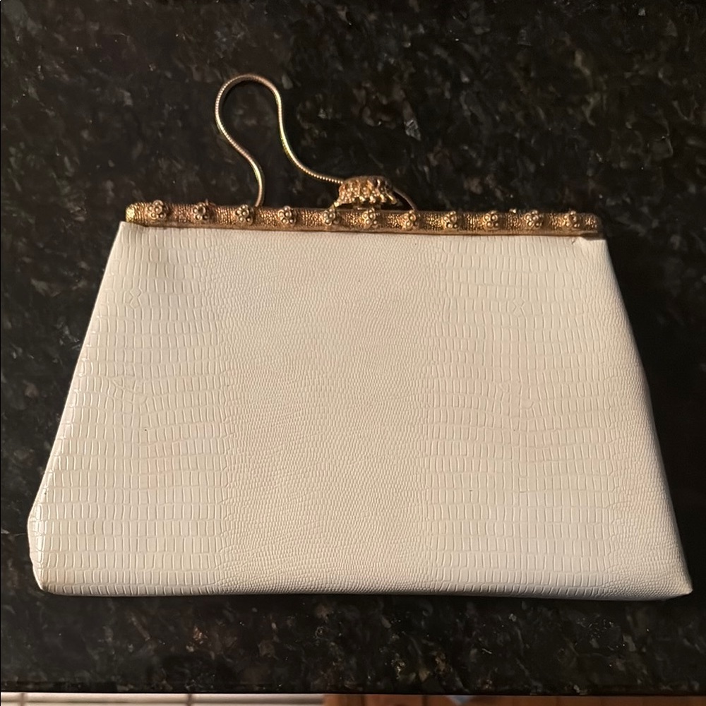 Elegant White Vintage After Five Crocodile-Embossed Clutch